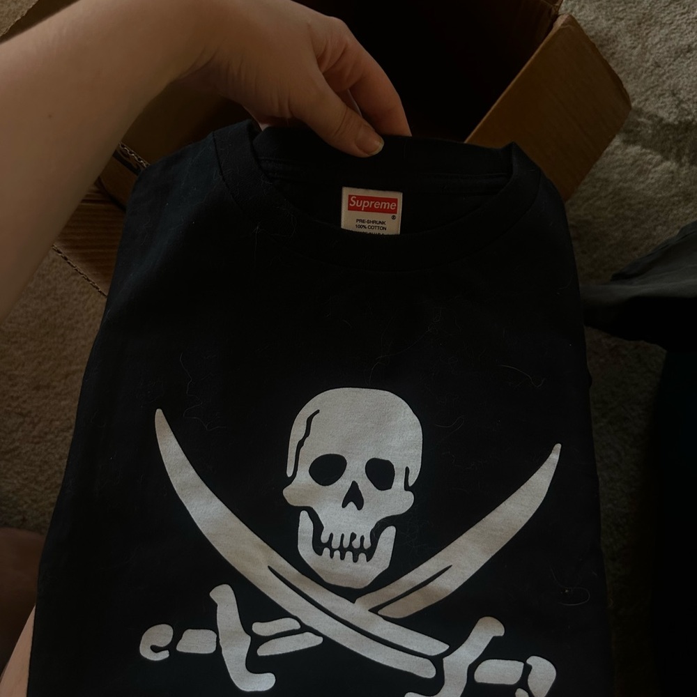 Supreme Black Pirate Skull Tee